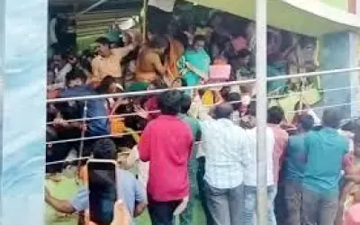 आंध्र प्रदेश के श्रीकाकुलम में दर्दनाक हादसा, वेंकटेश्वर स्वामी मंदिर में मची भगदड़