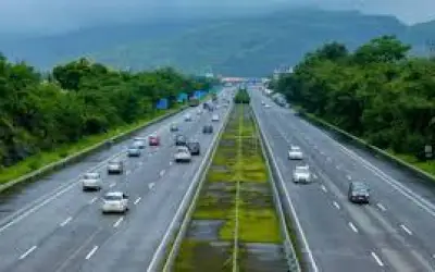 नासिक-सोलापुर-अक्कलकोटे कॉरिडोर को मिली मंजूरी, सीएम फडणवीस ने केंद्र सरकार को कहा धन्यवाद