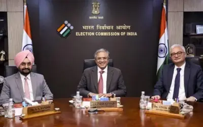 एसआईआर प्रक्रिया पर चुनाव आयोग की सफाई, कहा अलग राय होना सामान्य प्रक्रिया
