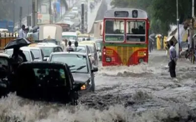 देश की आर्थिक राजधानी मुंबई फिर हुई पानी-पानी