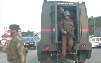 जम्मू-कश्मीर के नगरोटा में तीन आतंकी ढेर