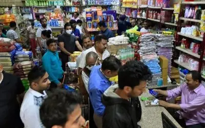 घर के लिए सामान खरीदकर लौटने पर बरतें सावधानी