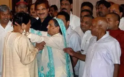 मायावती मां का 92 साल की उम्र में निधन