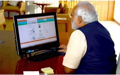 पीएम मोदी ने सोशल मीडिया से बनाई दूरी