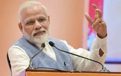 शादी कार्ड में मोदी के लिए वोट की अपील