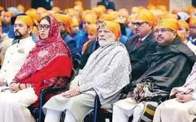 साहिबजादों की वीरता देशवासियों को ताकत देती है : पीएम मोदी