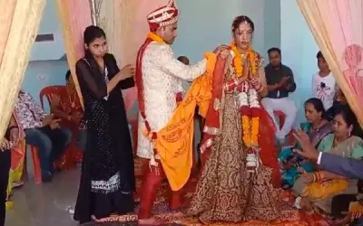 शादी के बंधन में बंधे ब्लाइंड प्रेमी प्रेमिका