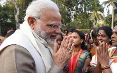 महिलाओं को समर्पित किया पीएम मोदी ने अपना ट्विटर