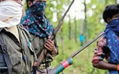 छत्तीसगढ़ के चार सौ नक्सली कोरोना की चपेट में, दस की मौत