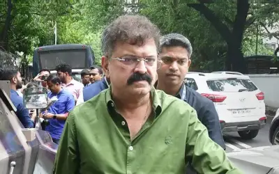 पूर्व मंत्री और एनसीपी विधायक जितेंद्र आव्हाड की बढ़ी मुश्किलें