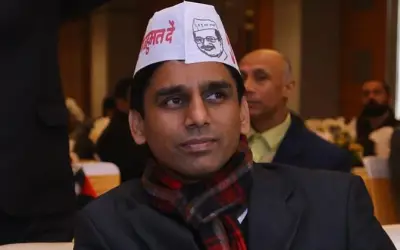आप विधायक पर गोली चली मारा गया कार्यकर्ता