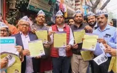 दिल्ली में आम आदमी पार्टी ने शुरू किया मैं भी केजरीवाल अभियान