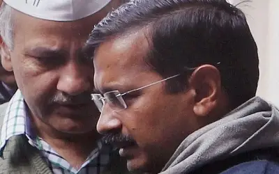 केजरीवाल समेत 13 को समन, 25 अक्तूबर को होंगे पेश