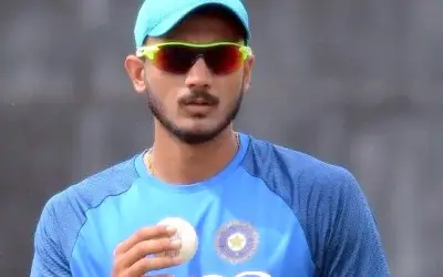 अक्षर पटेल भी हुए कोरोना के शिकार