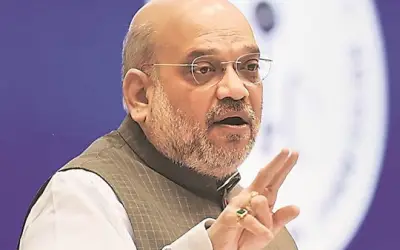 कांग्रेस में पार्टी नहीं, एक परिवार ही सबकुछ : शाह