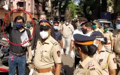मुंबई पुलिस के सामने सोनिया मामले में पेश हुए अर्णब गोस्वामी