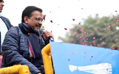 जीतने के बाद बोले केजरीवाल पटाखे न जलाएं
