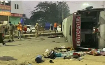 हरियाणा में महिला कांस्टेबल भर्ती परीक्षा से लौट रही परीक्षार्थियों की बस पलटने से 11 घायल