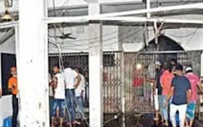 मस्जिद में ब्लास्ट से 11 की मौत