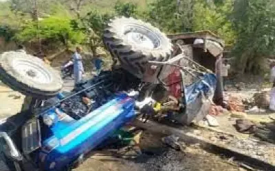 लौट रहे बारातियों की दुर्घटना में पांच की मौत