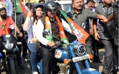 बीजेपी ने निकली विजय संकल्प बाइक रैली