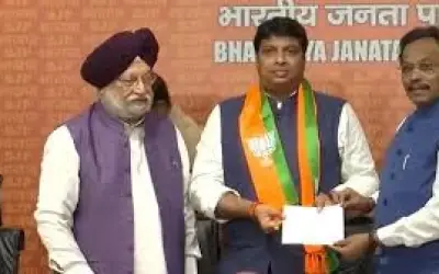अब कांग्रेस प्रवक्ता रोहन गुप्ता ने थामा बीजेपी का कमल