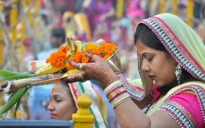 दिल्ली में छठ पूजा पर सियासत