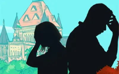 पत्नी अगर पति को बदनाम करती है तो वह क्रूरता है : बॉम्बे हाईकोर्ट