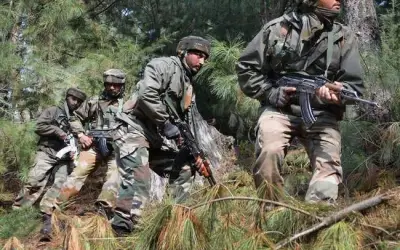 सुरक्षाबलों ने किया दो आतंकवादी को ढेर