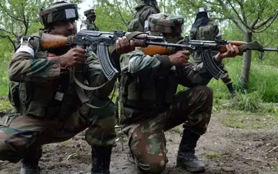 डोडा मुठभेड़ में दो आतंकी ढेर, सेना का एक जवान शहीद