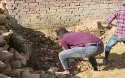 उन्नाव में दलित किशोरी की लाश मिलने से मचा बवाल, सपा नेता का बेटा गिरफ्तार