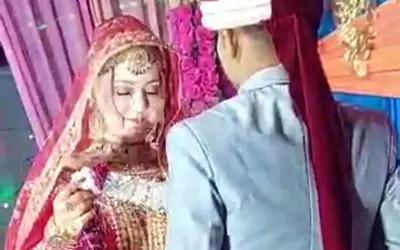 फेसबुक के प्रेमी से स्वीडन की प्रेमिका ने यूपी आकर शादी रचाई
