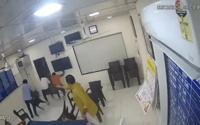 पुलिस स्टेशन में धांय - धांय