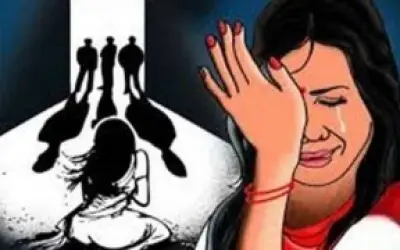 नौकरी दिलाने के नाम पर दो लड़कियों से गैंगरेप