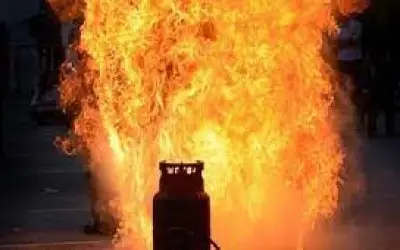 मुबंई के बांद्रा में गैस सिलेंडर विस्फोट में 5 लोग घायल