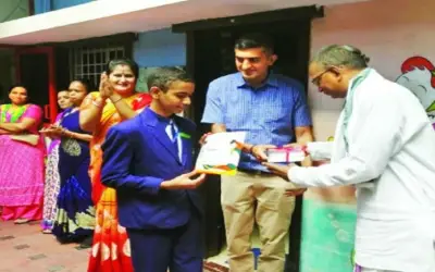 गीता पाठ में मुस्लिम छात्र अव्वल