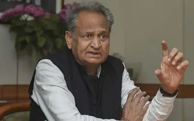कोटा में बच्चों की मौत पर राजनीति न हो : गहलोत