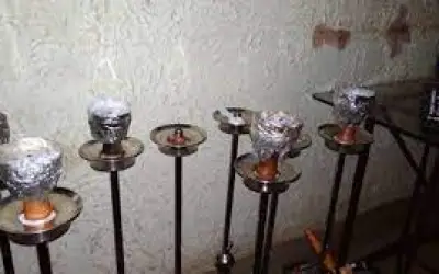 लखनऊ के कोचिंग क्लास में मिला हुक्का बार