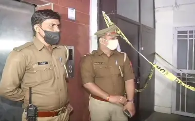 बर्थडे पार्टी में सपा एमएलसी के फ़्लैट में हत्या