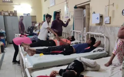 महाराष्ट्र में शादी के दौरान खाना खाने के बाद 330 लोग बीमार