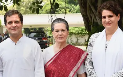 कांग्रेस के स्थापना दिवस पर गांधी परिवार जनाधार बढ़ाएगा