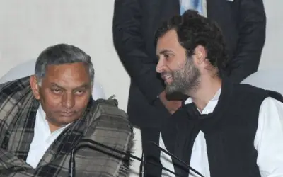 राहुल के इस्तीफ़े से असमंजस में कांग्रेस