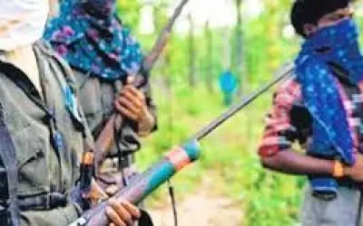 स्वतंत्रता दिवस के ठीक पहले नक्सलियों के हमले में दो पुलिसकर्मी शहीद