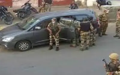 सुरक्षाबलों और आतंकियों बीच मुठभेड़, एक जवान शहीद, चार घायल