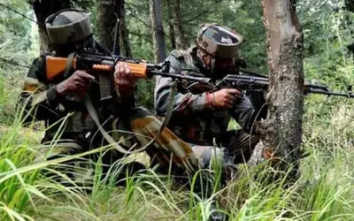 जम्मू-कश्मीर में दो आतंकवादी ढेर