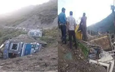 भयानक लैंडस्लाइड से जम्मू-कश्मीर के रामबन में जेसीबी ऑपरेटर की मौत
