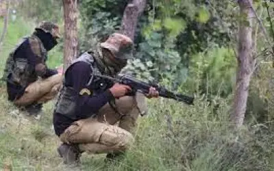 आतंकियों और सुरक्षाबलों के बीच मुठभेड़ में एक आतंकी ढेर