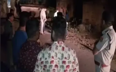 बदमाशों ने सड़क पर हिस्ट्रीशीटर की पीट-पीटकर हत्या की