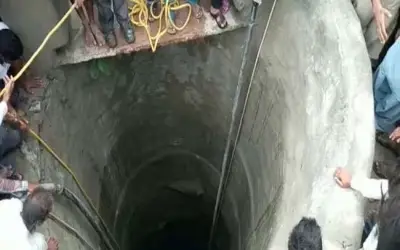 गर्भवती महिला को कुएं में उल्टा लटकाया, हो गया गर्भपात