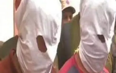 कुपवाड़ा में नियंत्रण रेखा के पास 8 ग्रेनेड-एक पिस्तौल बरामद, 2 संदिग्ध गिरफ्तार